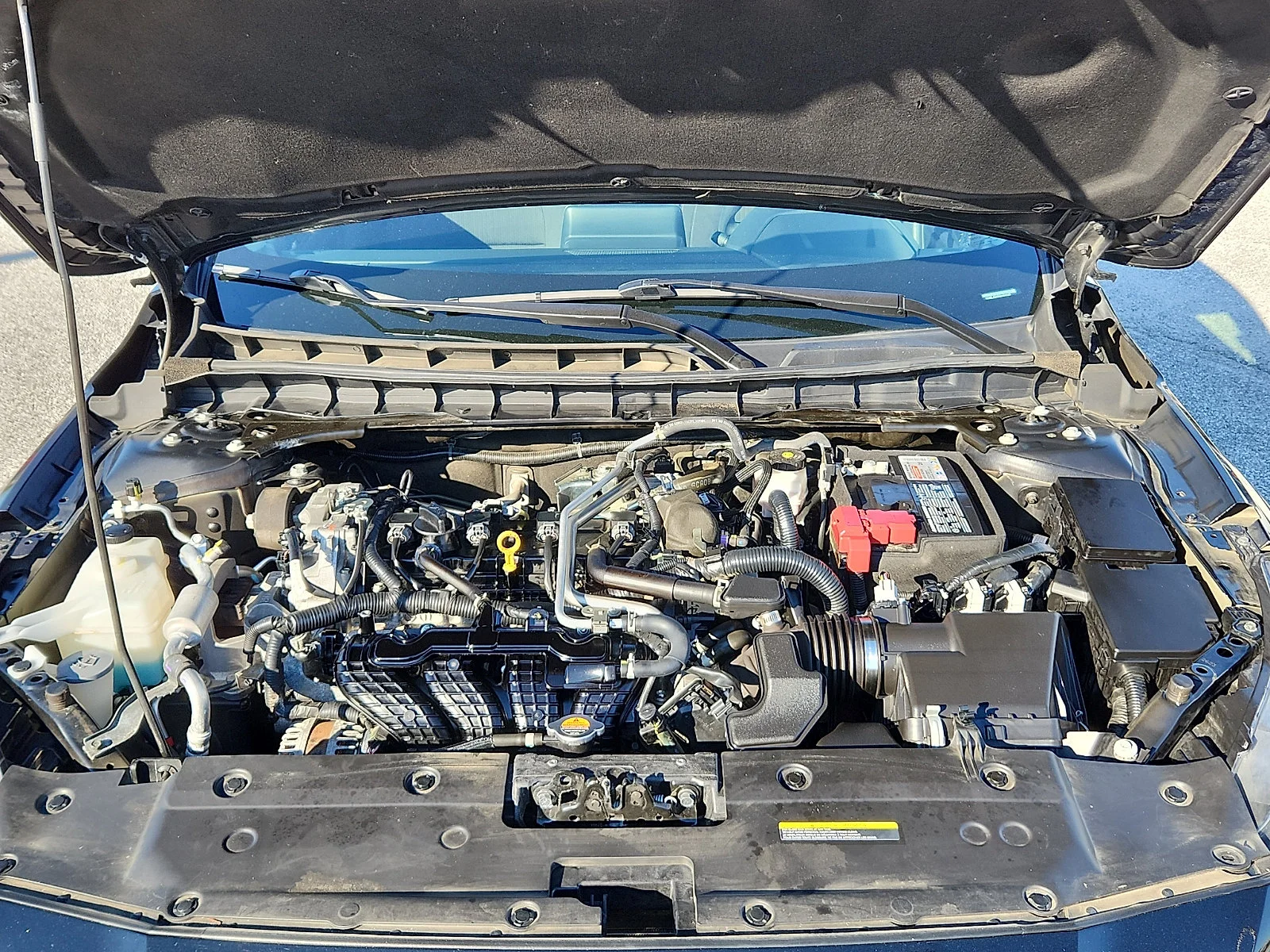 Used 2025 Super Black Nissan 2.5 SV image 27