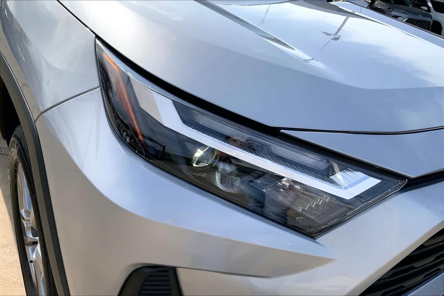 Used 2022 Silver Sky Metallic Toyota Hybrid XLE image 27