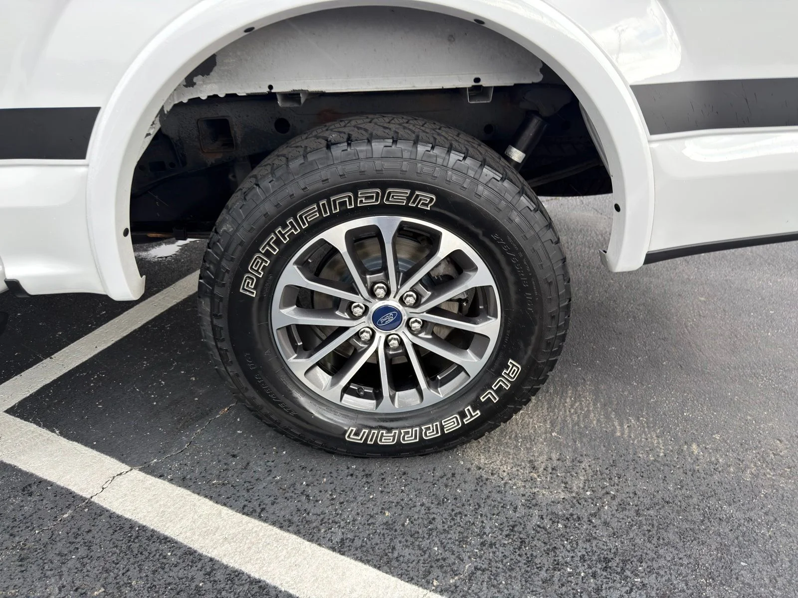 Used 2020 White Ford XLT image 33