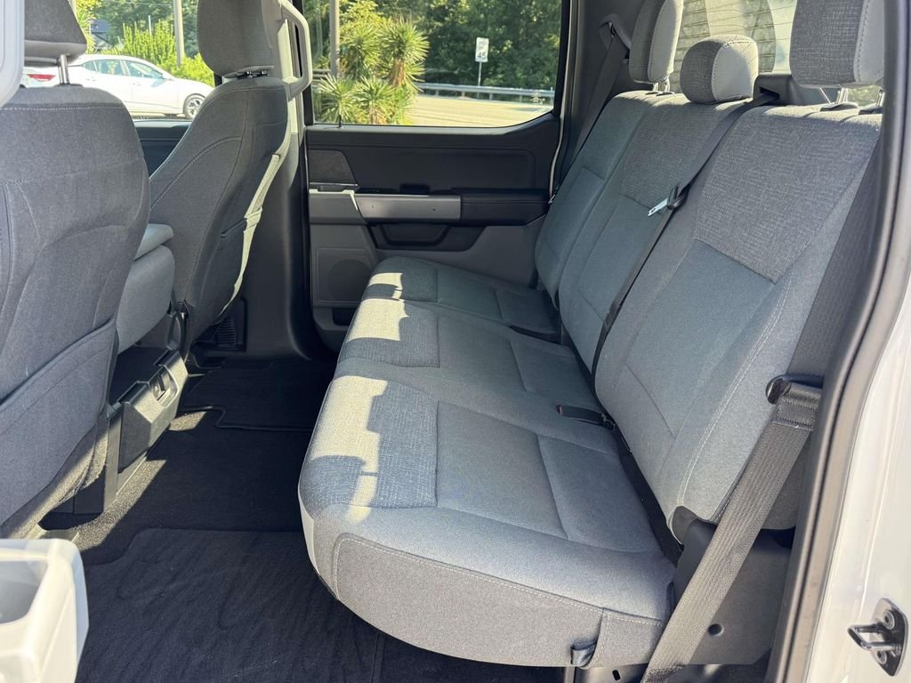 Used 2025 White Ford XLT image 17