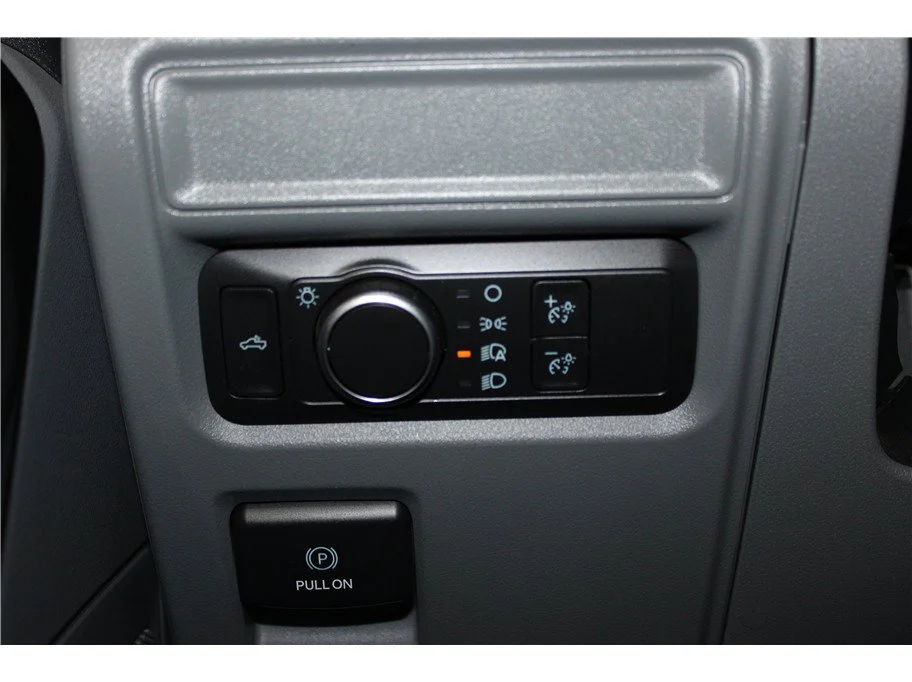 Used 2021 White Ford XL Pickup 4D 6 1/2 ft image 28