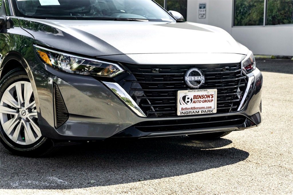 2025 Nissan Sentra S photo 2