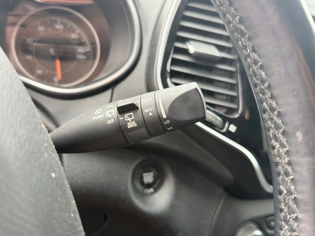 Used 2019 Gray Jeep Limited image 23
