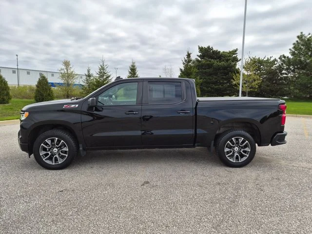 Used 2022 Black Chevrolet RST image 8