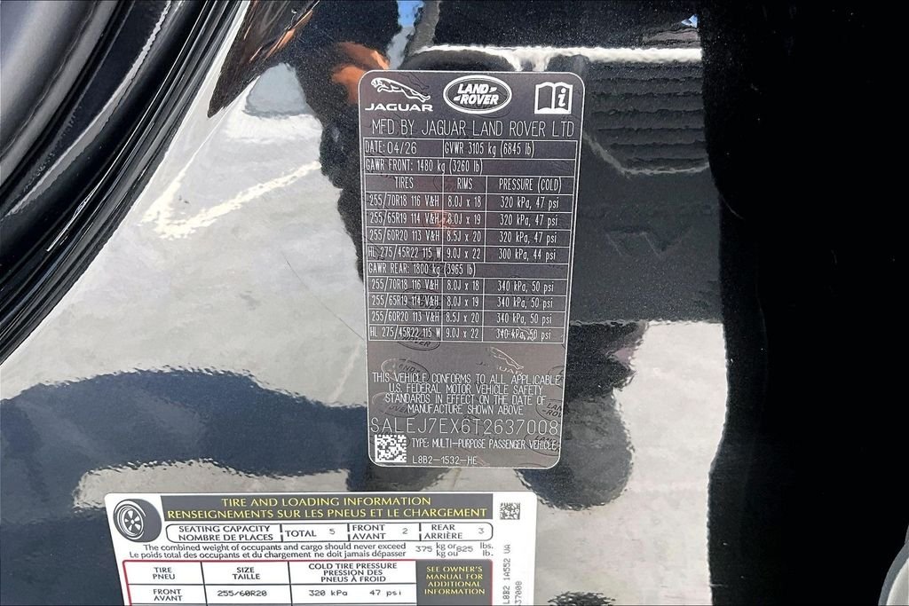 New 2026 SANTORINI BLACK Land Rover S image 8