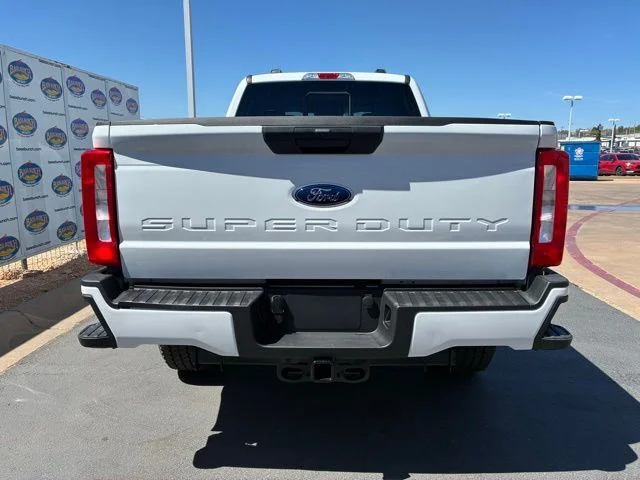 New 2026 Oxford White Ford XL image 5
