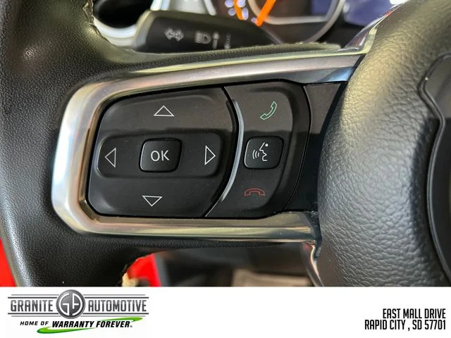 2023 Jeep Wrangler 4-Door Sahara - Photo 31