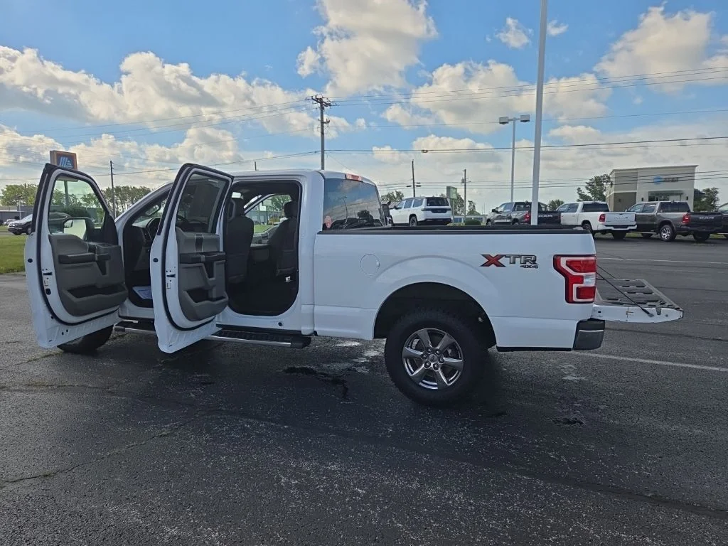 Used 2020  Ford XLT image 21