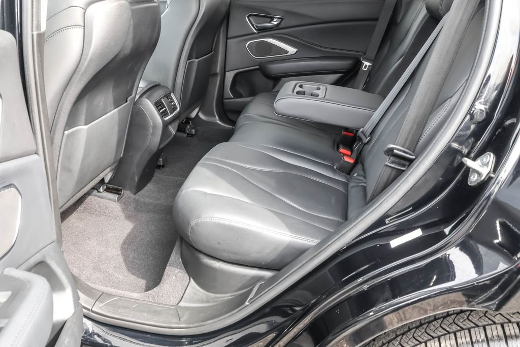 Used 2019  Acura Base image 30