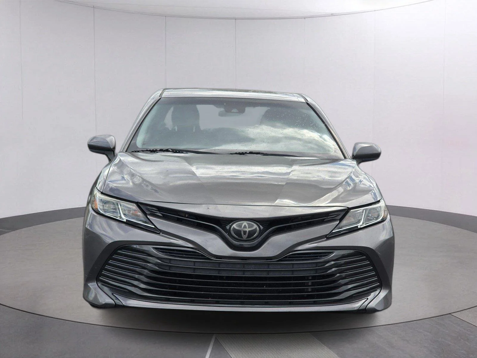 Used 2018 Predawn Gray Mica Toyota LE image 2