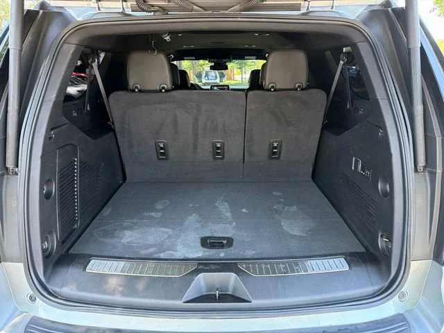 Used 2023 Sterling Gray Metallic Chevrolet Premier image 18