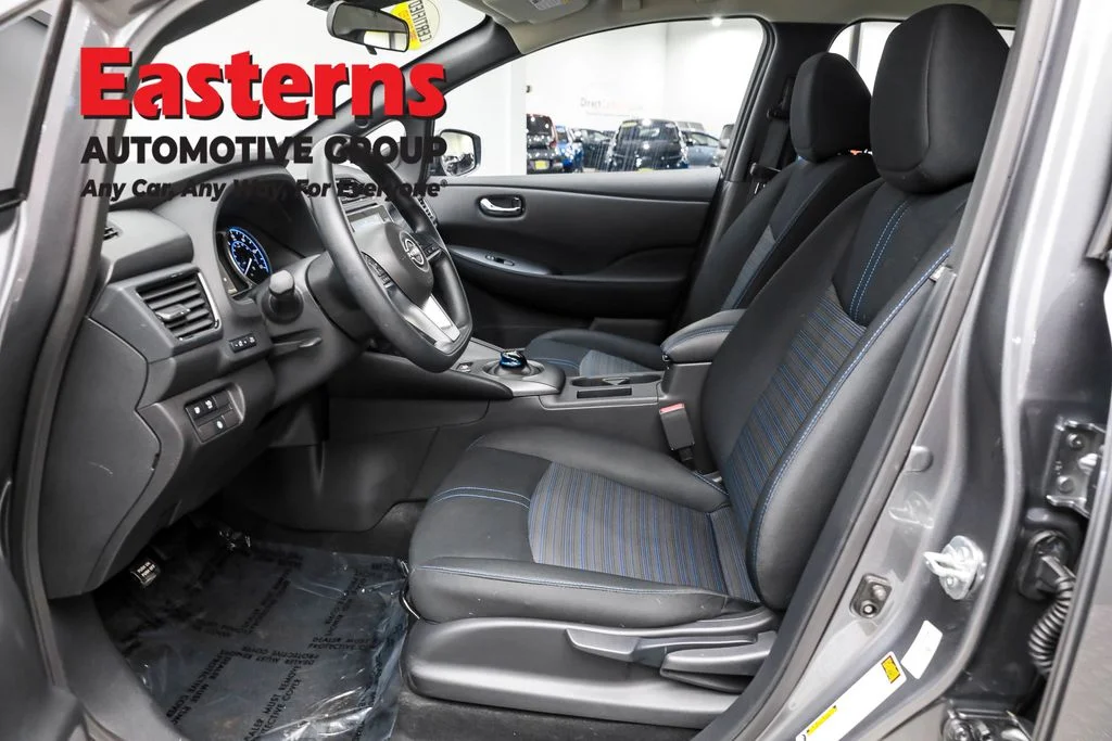 Used 2024 Gray Nissan S image 14