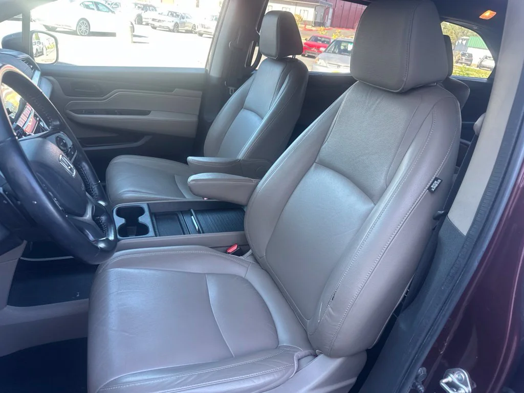Used 2019 Deep Scarlet Pearl Honda EX-L image 21