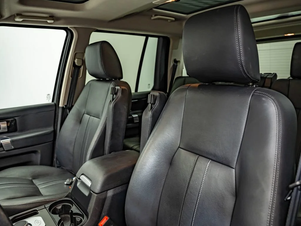 Used 2016 White Land Rover HSE image 32
