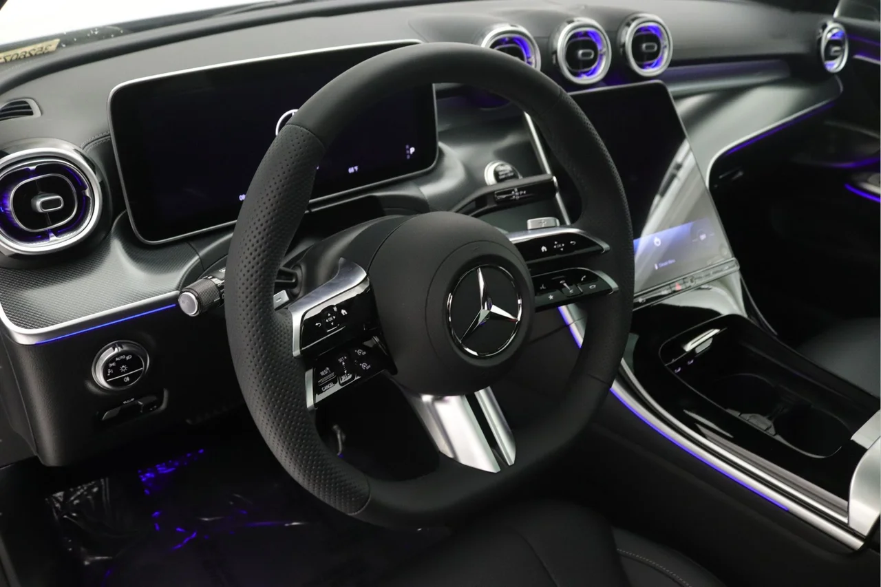New 2026 MANUFAKTUR Alpine Grey Mercedes-Benz CLE 300 4MATIC® image 4