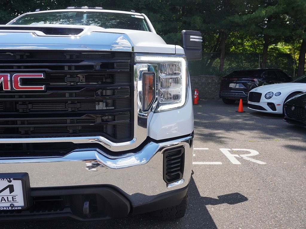 Used 2023 White GMC Pro image 10