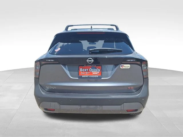 Used 2025 Gray Nissan SR image 7