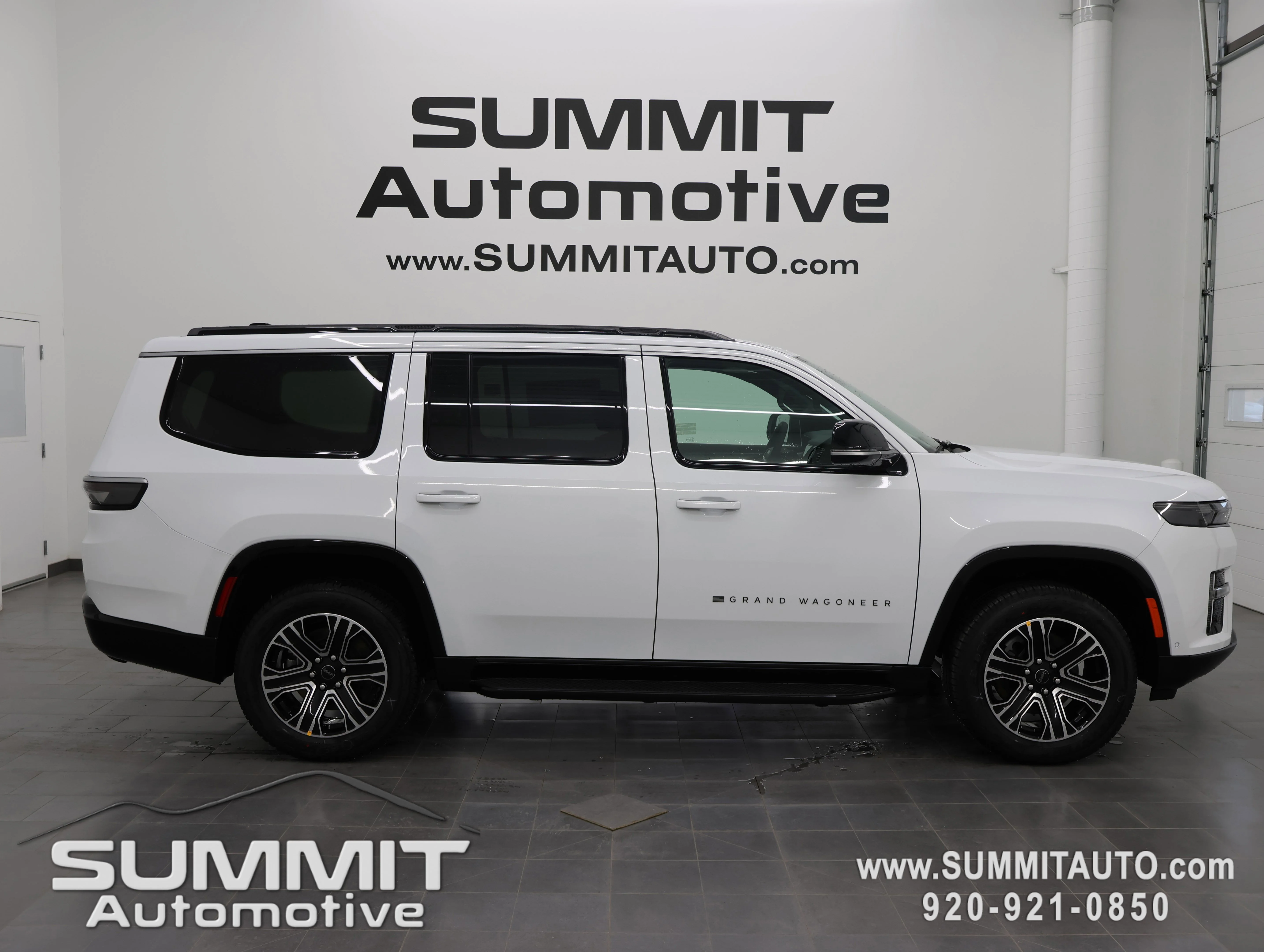 New 2026 Bright White Clear-Coat Exterior Paint Jeep  image 1