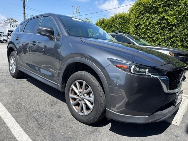 2023 Mazda CX-5 S Preferred package Auto AWD's photo