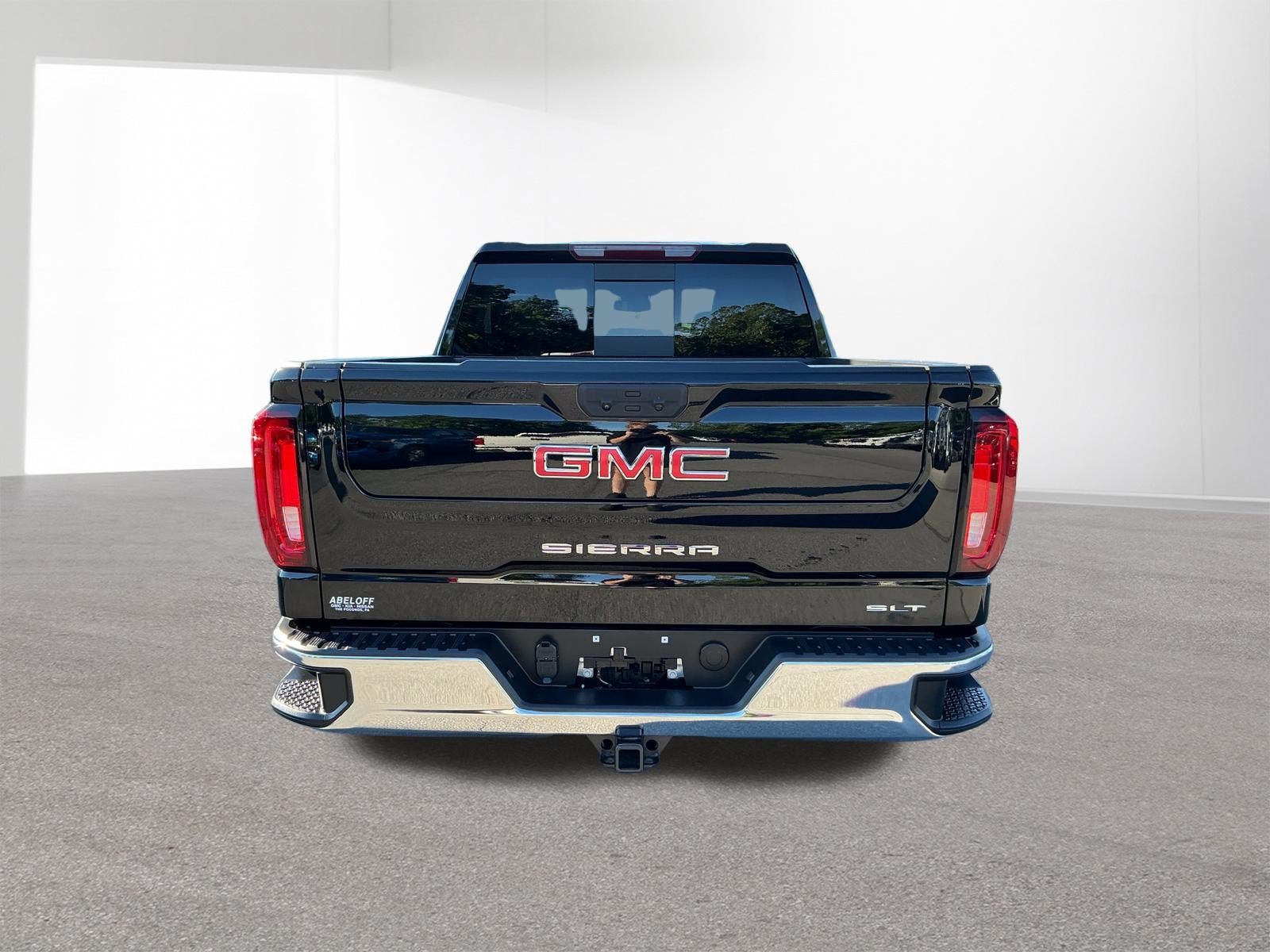 Used 2025 Onyx Black GMC SLT image 4