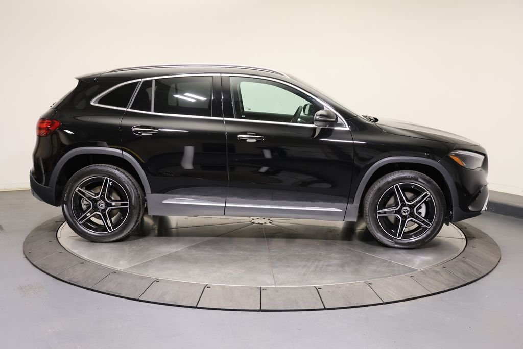 New 2026 Night Black Mercedes-Benz GLA 250 image 8