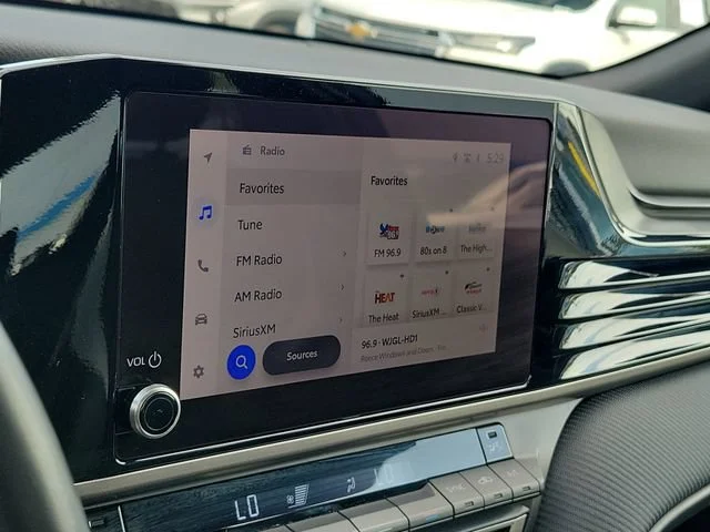 2025 Toyota Camry LE - Photo 30