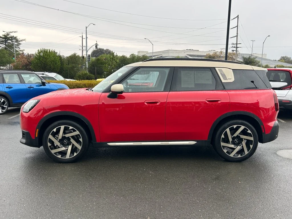 Certified Used 2026 Chili Red II MINI Iconic image 2