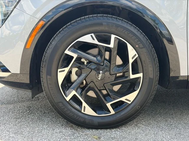 Certified Used 2023 Gray Kia SX-Prestige image 10