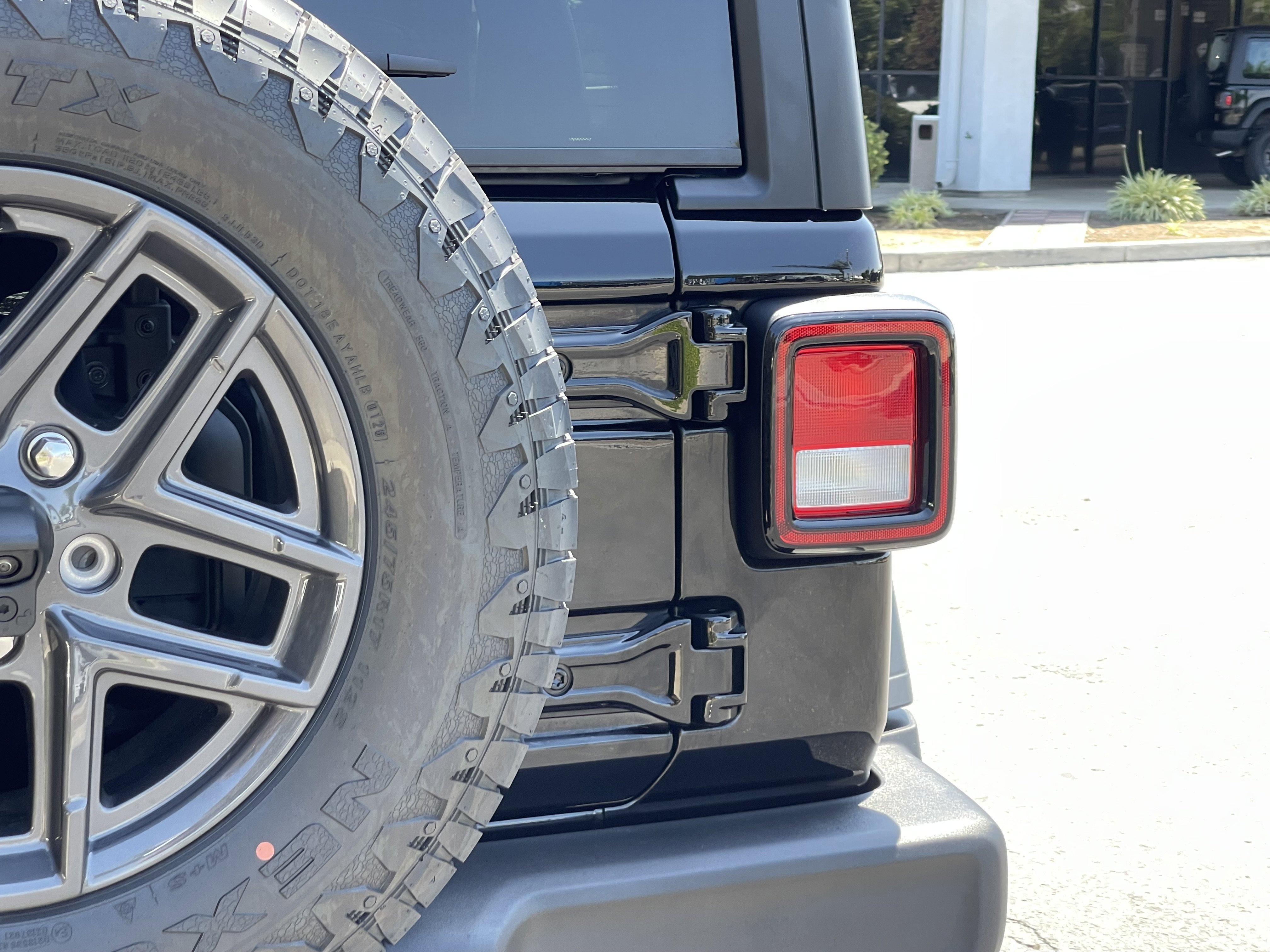 New 2026 Black Clear-Coat Exterior Paint Jeep Sport S image 9