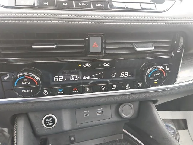 Used 2023 Black Nissan Platinum image 30