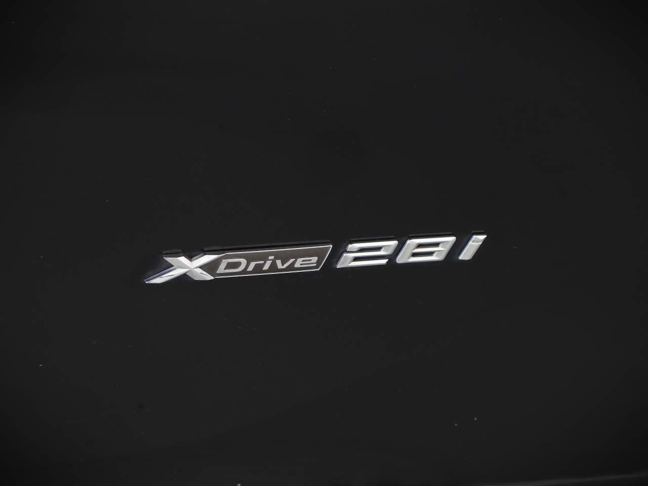 Used 2017 Jet Black BMW xDrive28i image 7