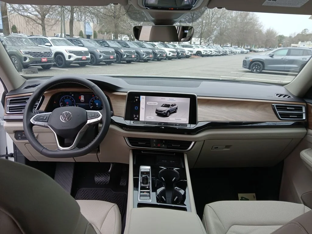 New 2026 White Volkswagen SE w/Technology image 12