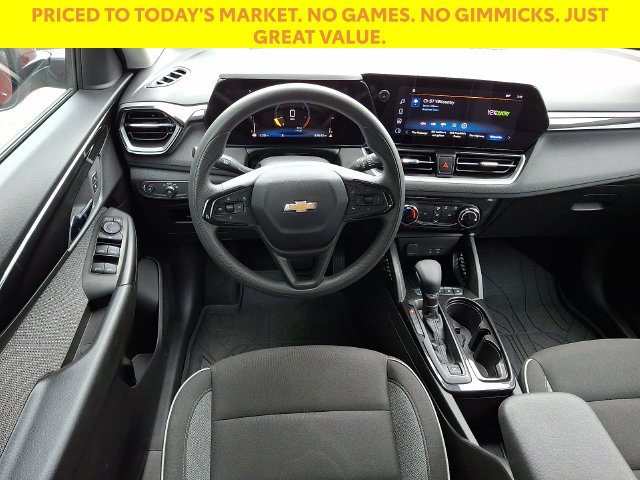 Used 2025 Red Chevrolet LT image 12