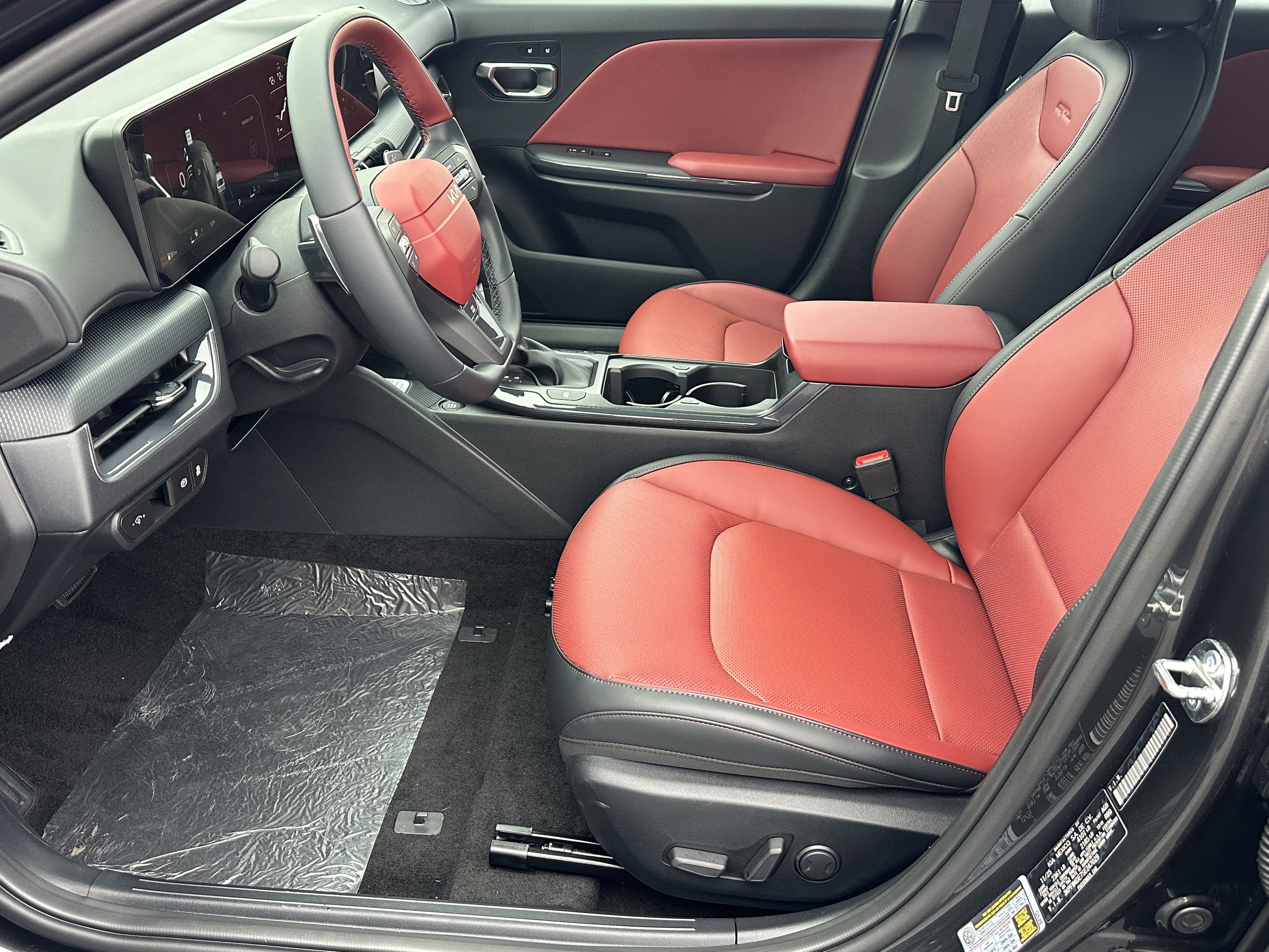 New 2026 Interstellar Gray Kia GT-Line image 10