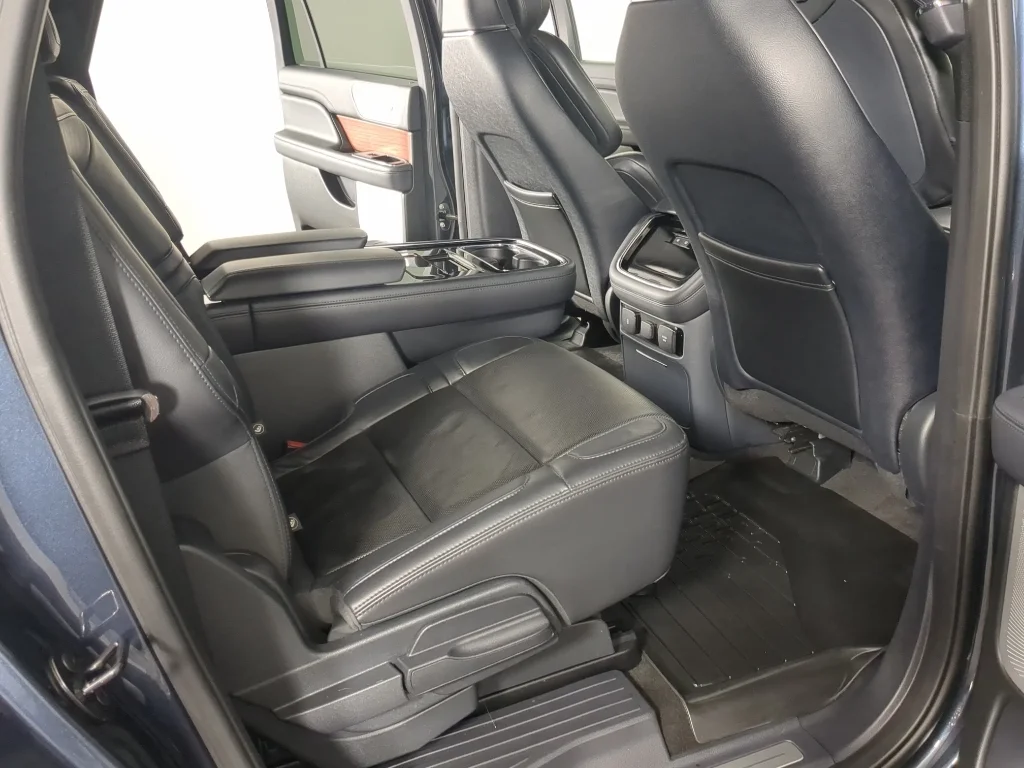 Used 2024 Flight Blue Lincoln Reserve image 22