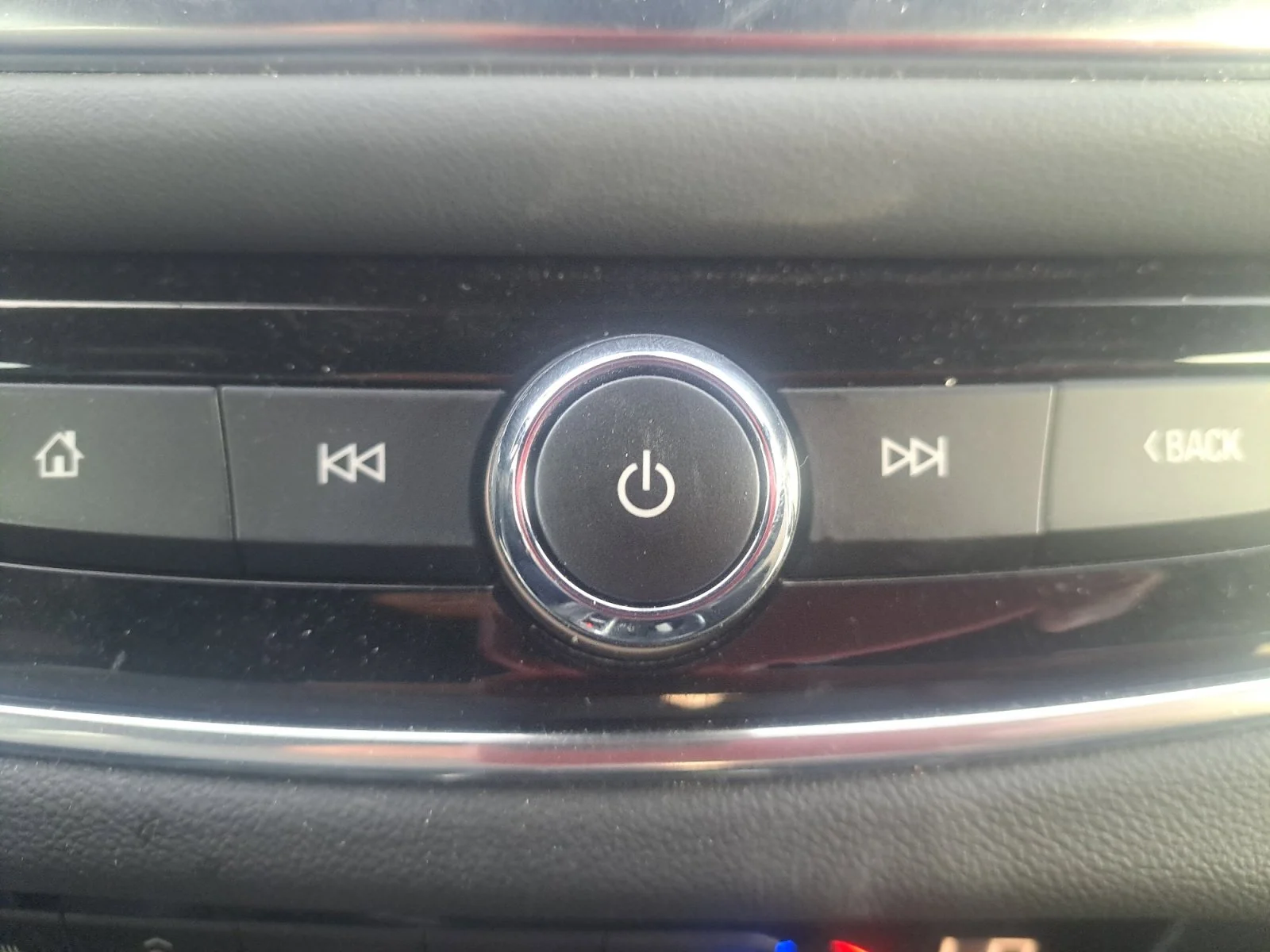 Used 2024 Moonstone Gray Metallic Buick Essence image 16
