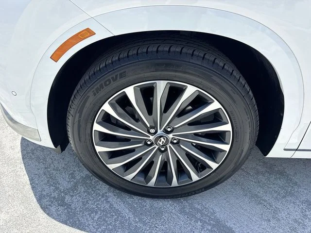 Used 2024 White Hyundai Calligraphy image 10
