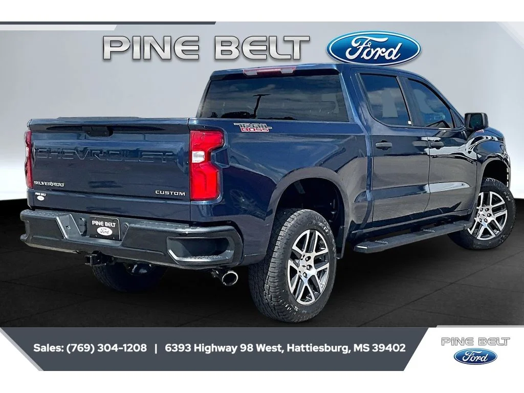 Used 2020 Northsky Blue Metallic Chevrolet Custom Trail Boss image 11