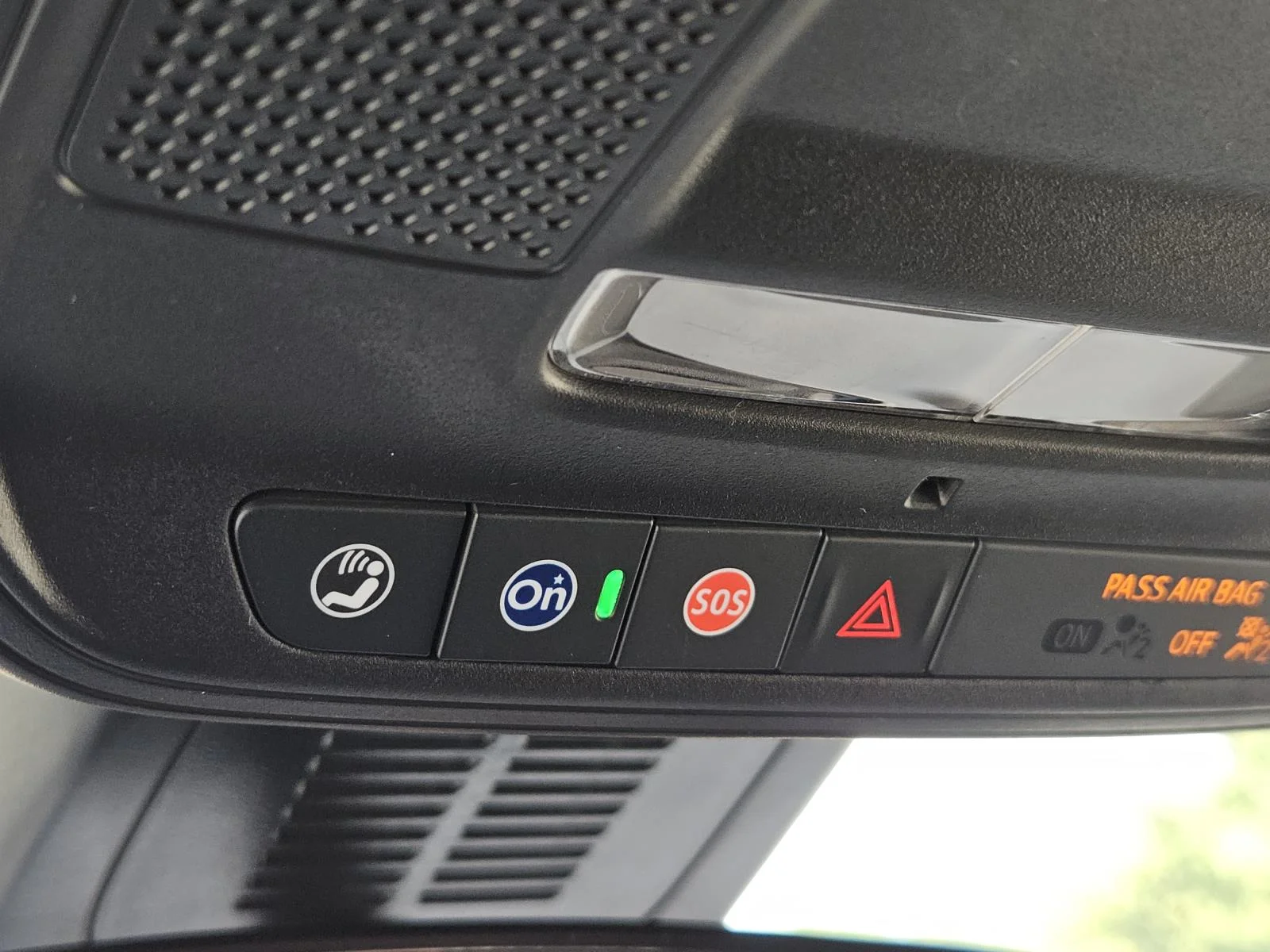 Used 2026 Black Chevrolet FWD 4dr LT w/1LT image 30