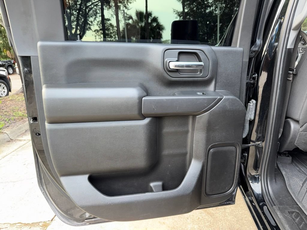 Used 2023 Black Chevrolet Custom image 28