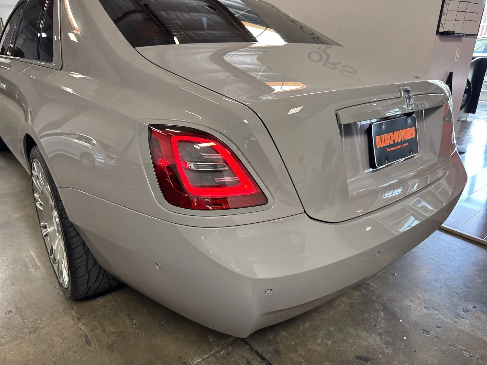 Used 2022 Gray Rolls-Royce Base image 9