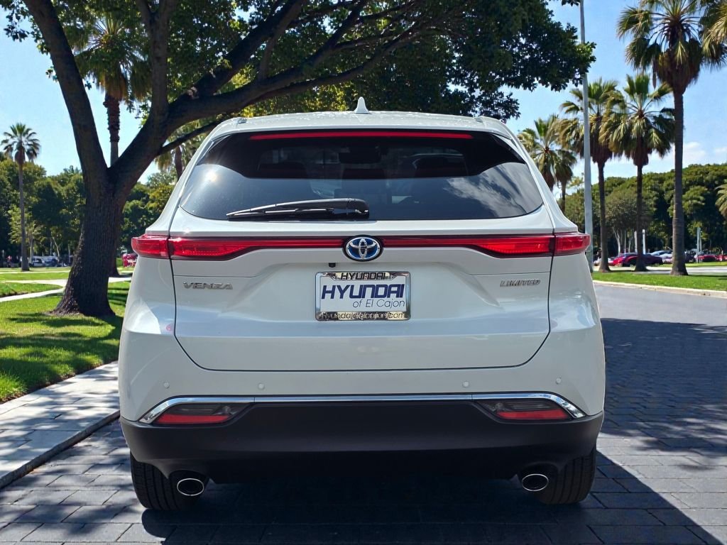2024 Toyota Venza XLE - Photo 6