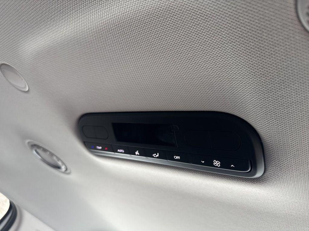 New 2026 White Hyundai SEL AWD image 25