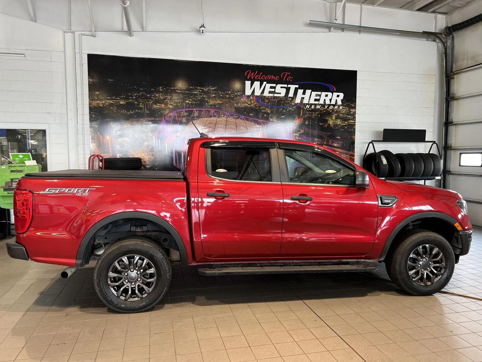 Used 2021 Rd Ford XL image 8