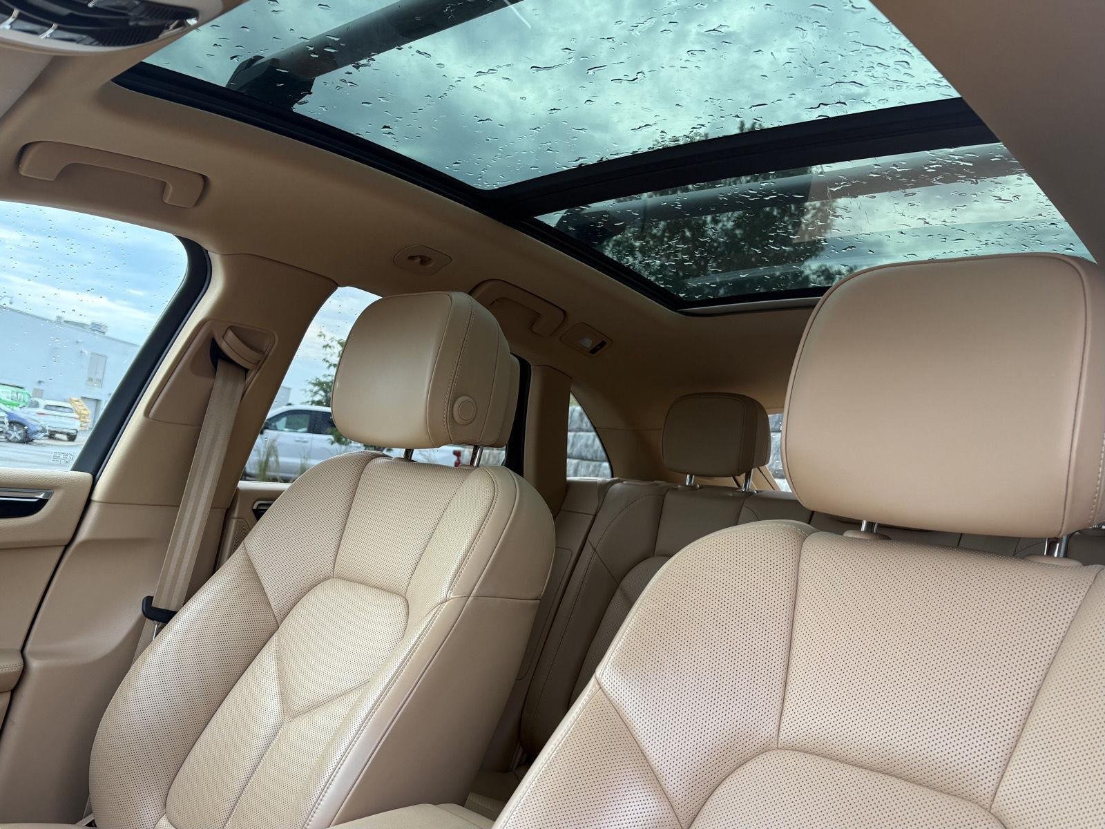 Used 2016  Porsche S image 8