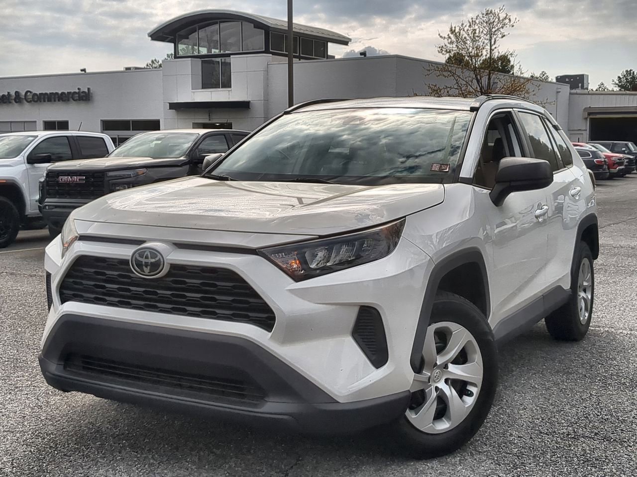 2019 Toyota RAV4 LE