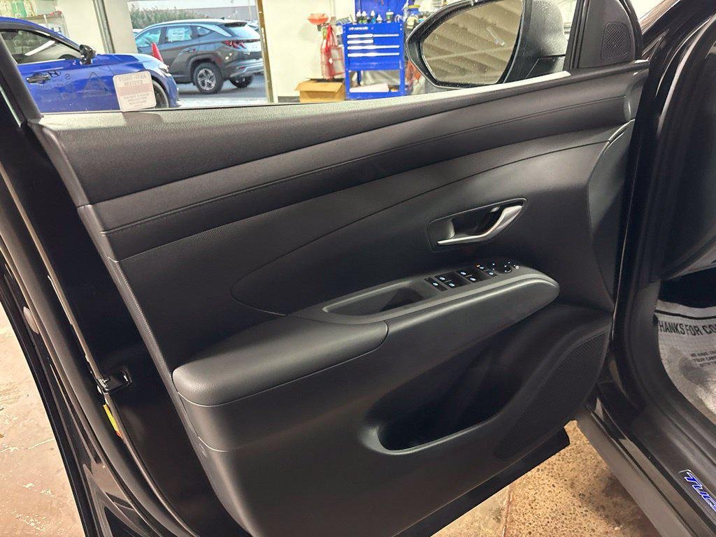 New 2026 Black Hyundai SEL Plus AWD image 15