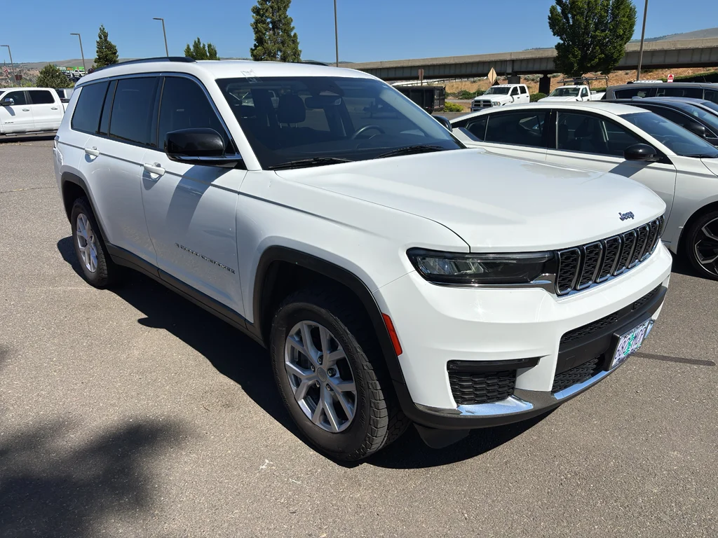 2022 Jeep Grand Cherokee L Limited - Photo 3