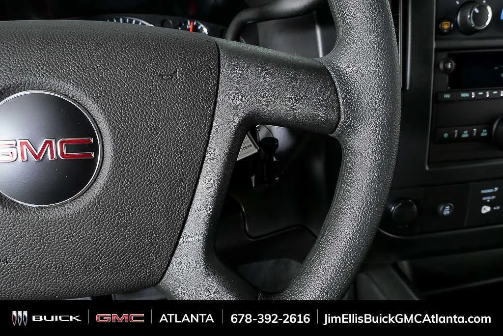 New 2025 Summit White GMC Work Van image 11