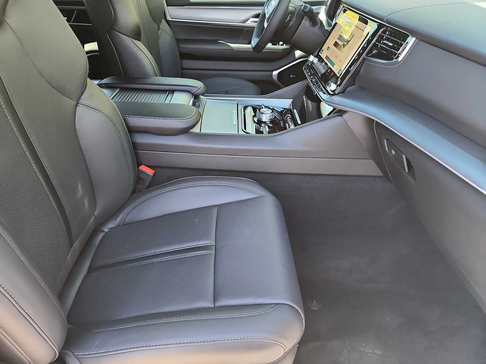 2026 Jeep Grand Wagoneer L Limited Reserve - Photo 18